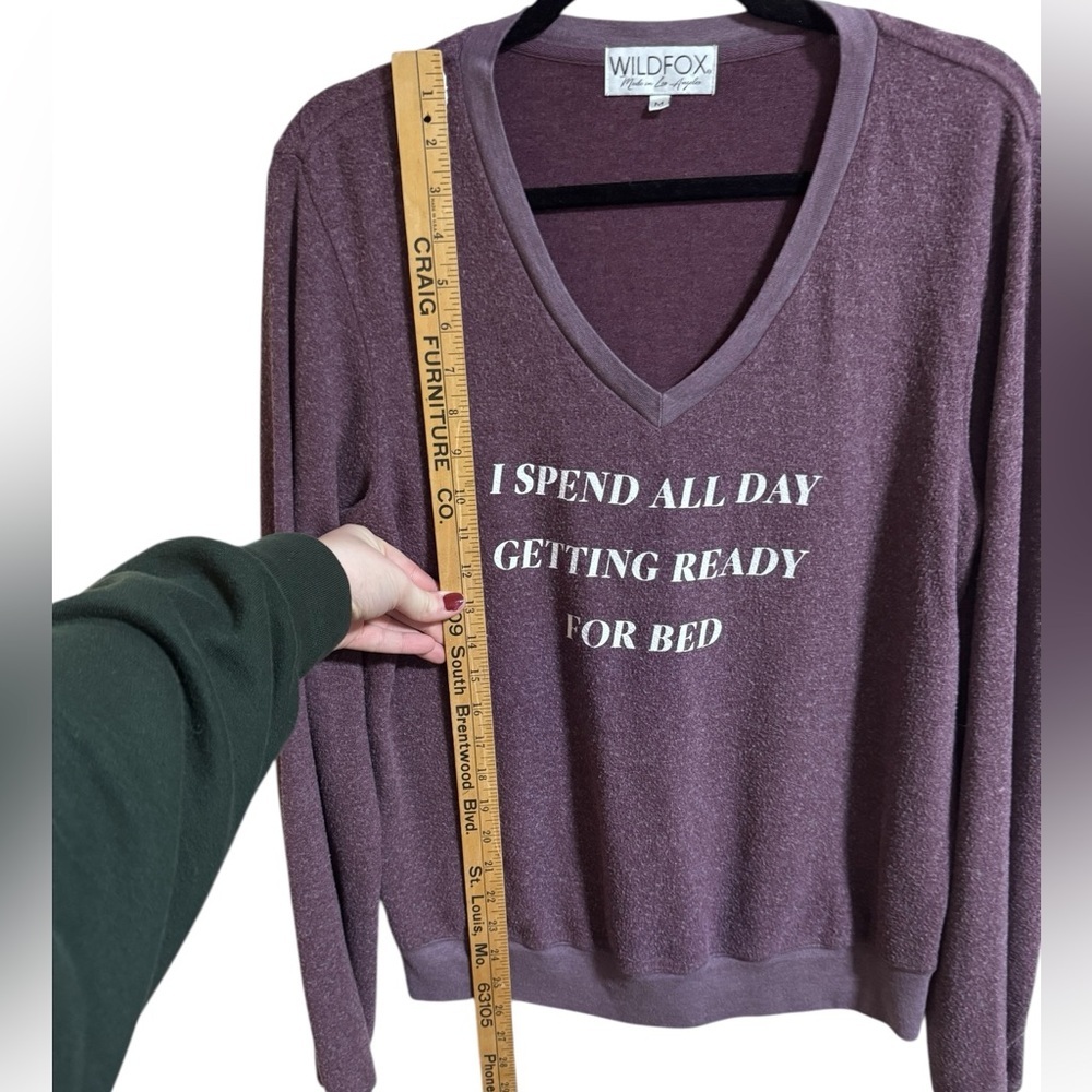 Wildfox Purple V Neck Graphic Sweatshirt I Spend All Day Getting Ready For Bed M - Picture 3 of 6